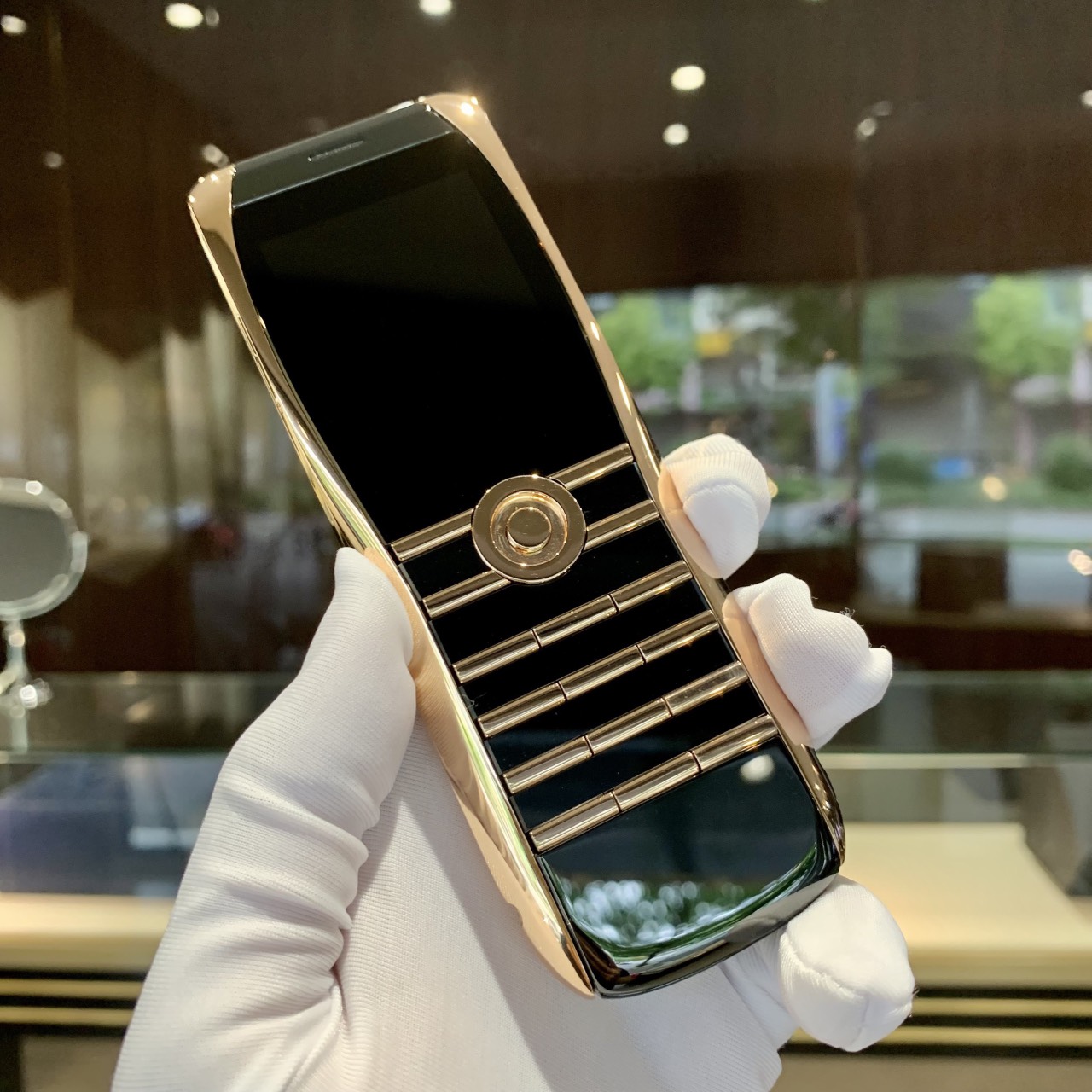  Điện thoại XOR Rose Gold - vàng hồng nguyên khối