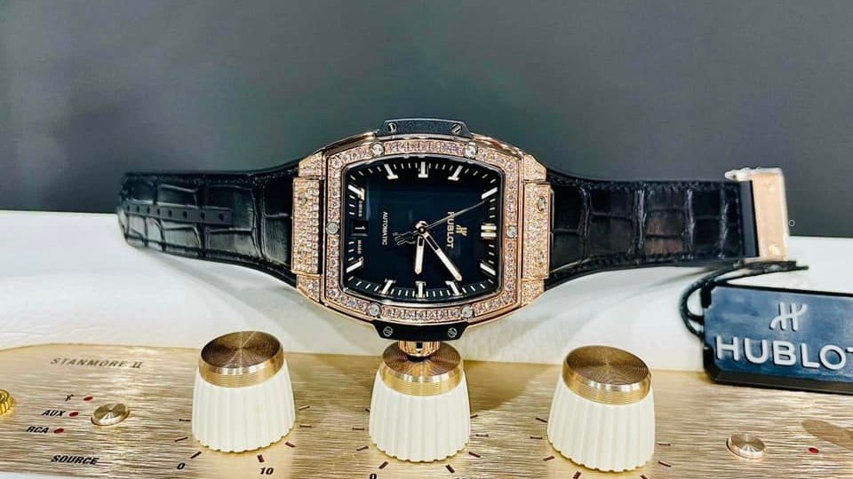  Địa điểm mua đồng hồ Hublot chính hãng không thể bỏ qua
