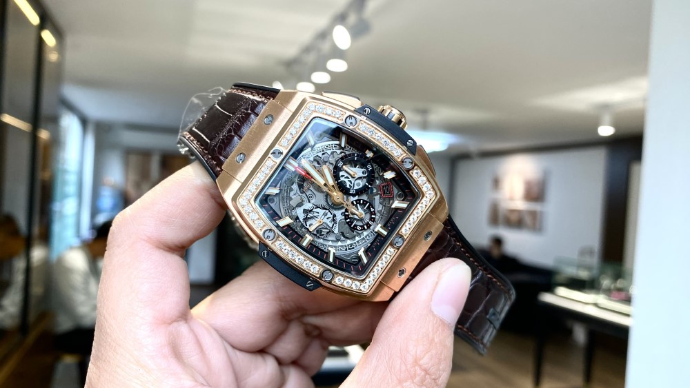  Những điều bạn cần biết về đồng hồ Hublot like new