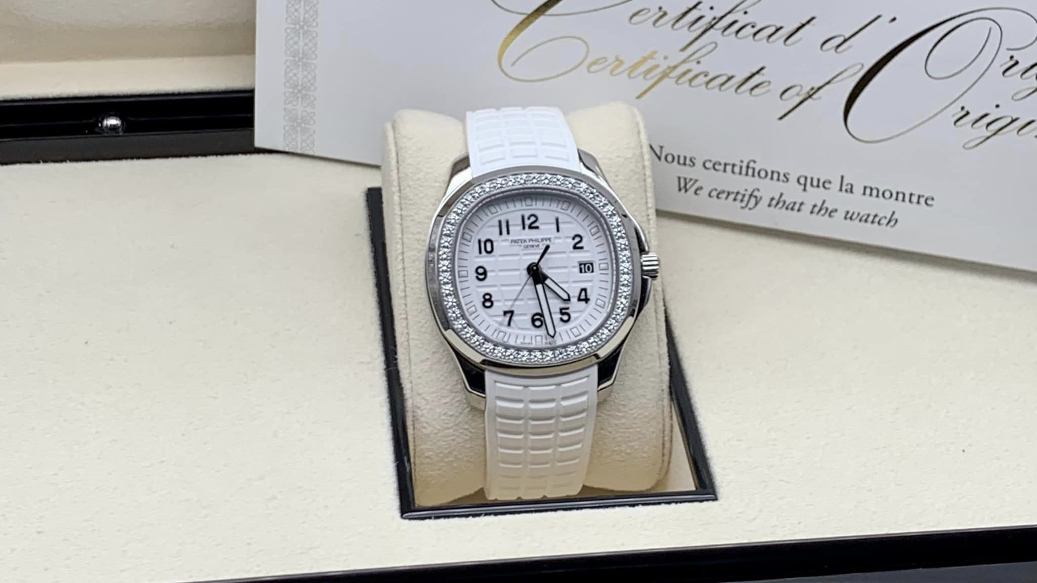  Patek Philippe Aquanaut: Vẻ đẹp thanh lịch, sang trọng cho người thành đạt
