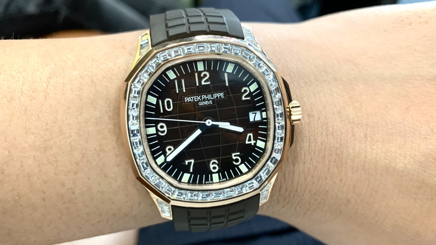  Patek Philippe Annual Calendar-Biểu tượng của cuộc sống