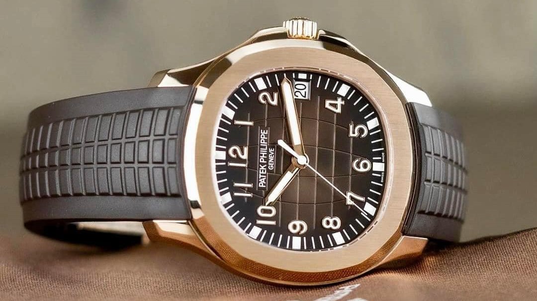  Khám phá điểm độc đáo của đồng hồ Patek Philippe dây cao su
