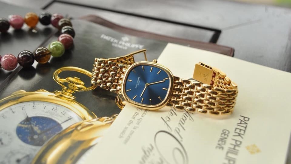  Tô điểm phong cách cá nhân với đồng hồ Patek nữ