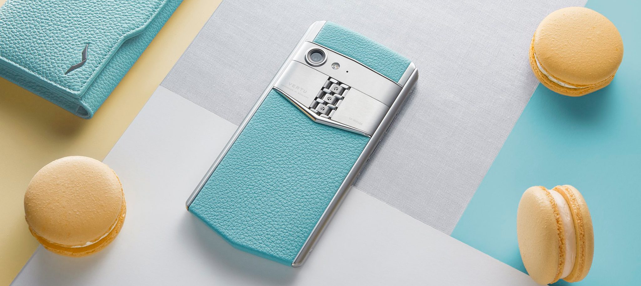Vertu Aster P – Chúa tể của những chiếc điện thoại cảm ứng 