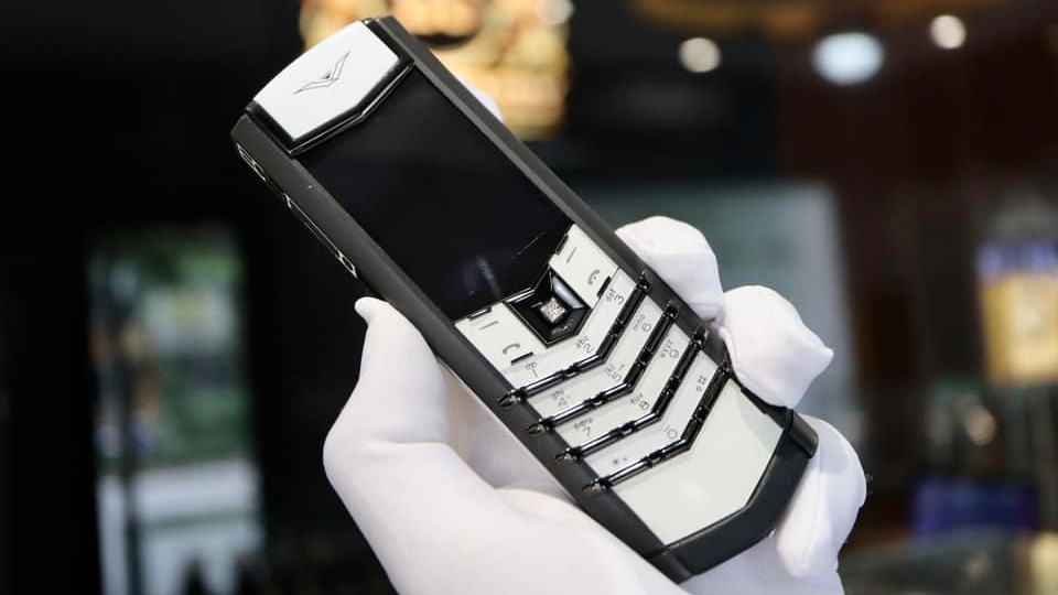  Vertu là gì? Tổng hợp những đặc điểm nổi bật về chiếc điện thoại?