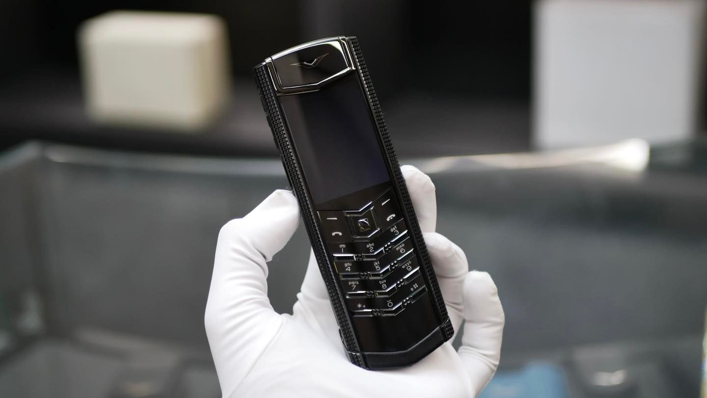  Những mẫu điện thoại Vertu chính hãng tại Việt Nam hot nhất 2022