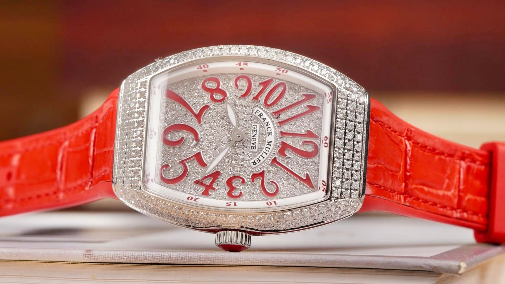 Bật mí cách thay pin đồng hồ Franck Muller dễ dàng, nhanh chóng