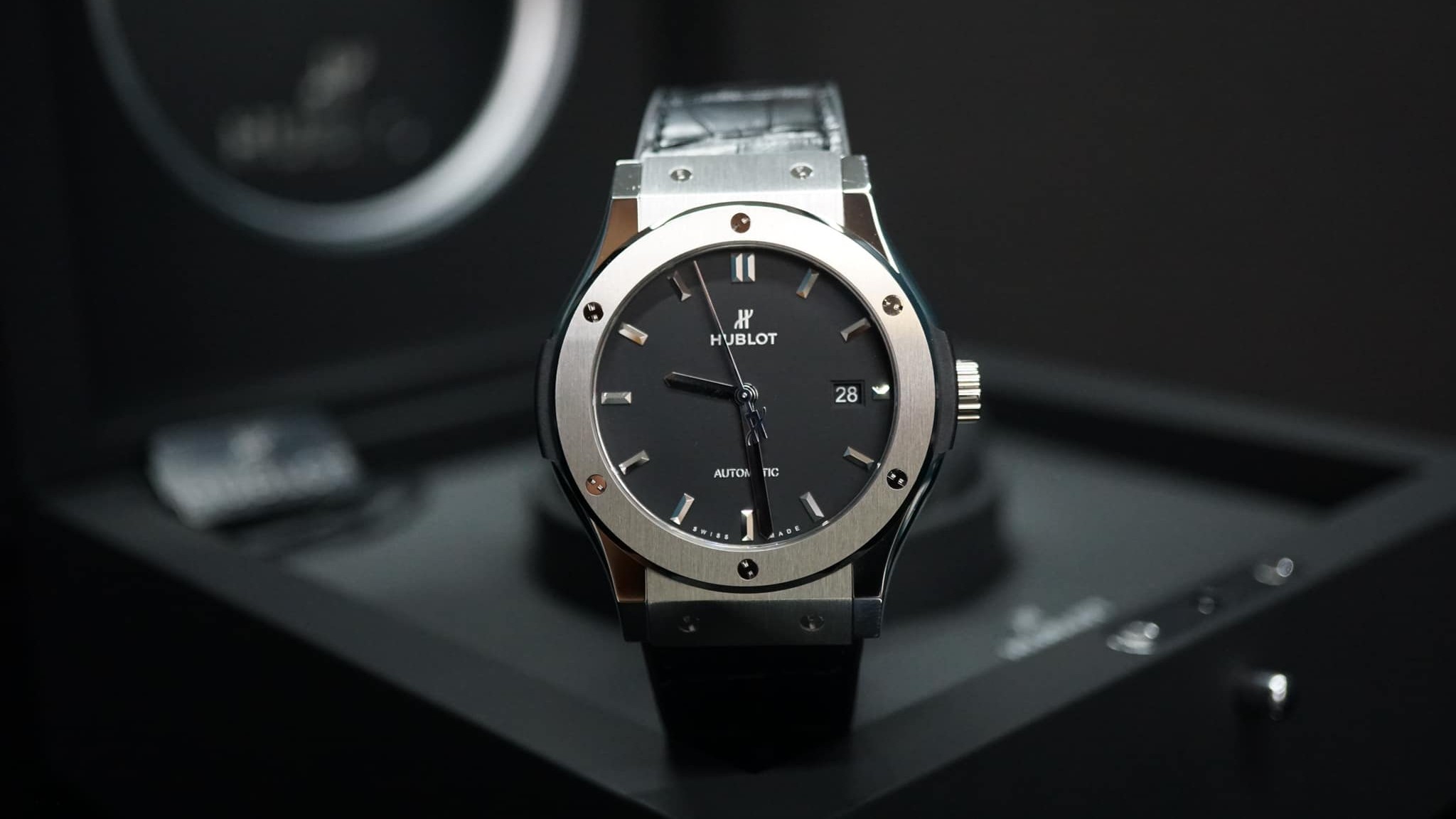  Các mẫu Hublot chính hãng cuối năm 2024 - đầu năm 2025 mà giới thượng lưu đang săn đón.
