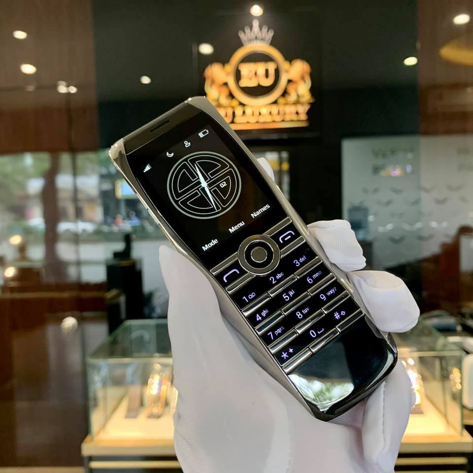 Thông tin về dòng điện thoại XOR nổi tiếng Anh Quốc được phân phối tại EU Luxury 