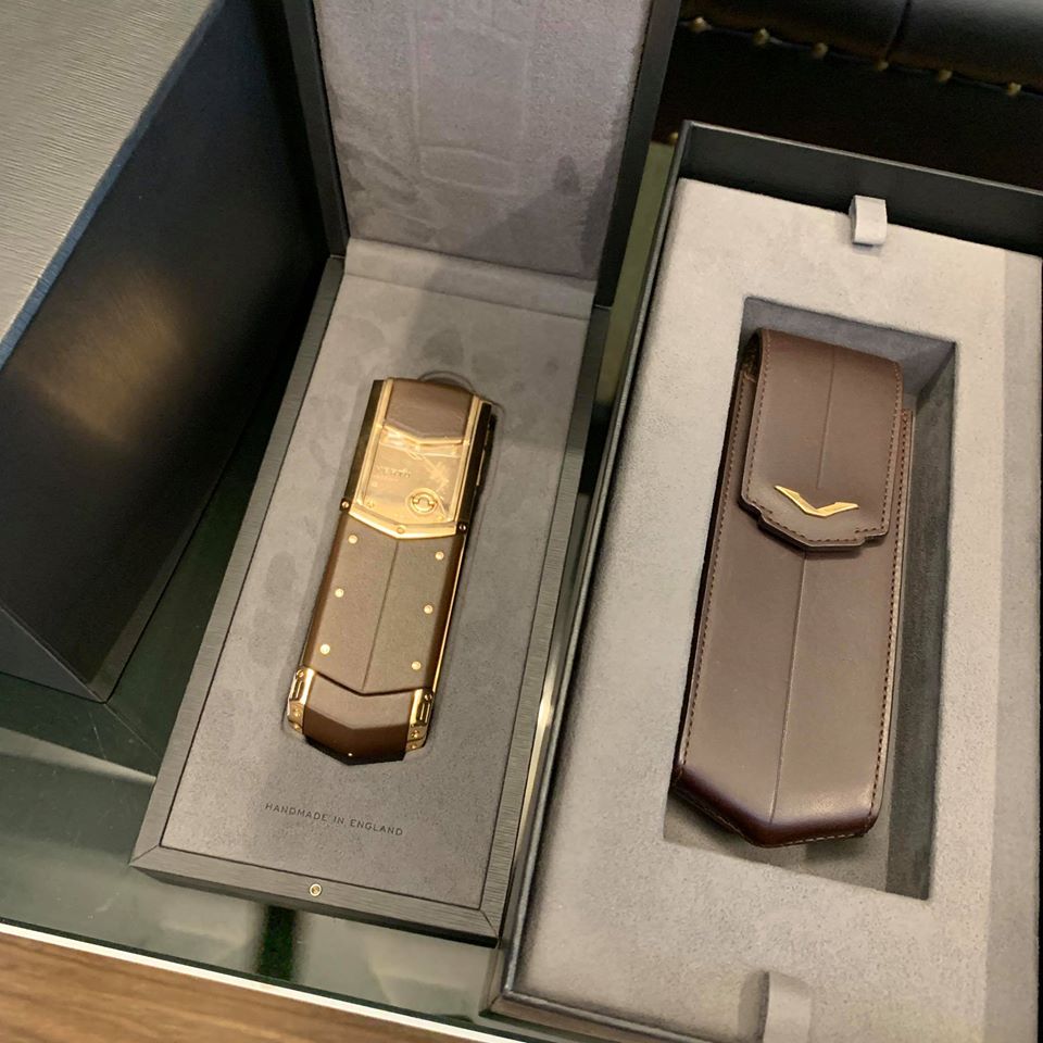 Vertu Signature S Chocolate Rose Gold