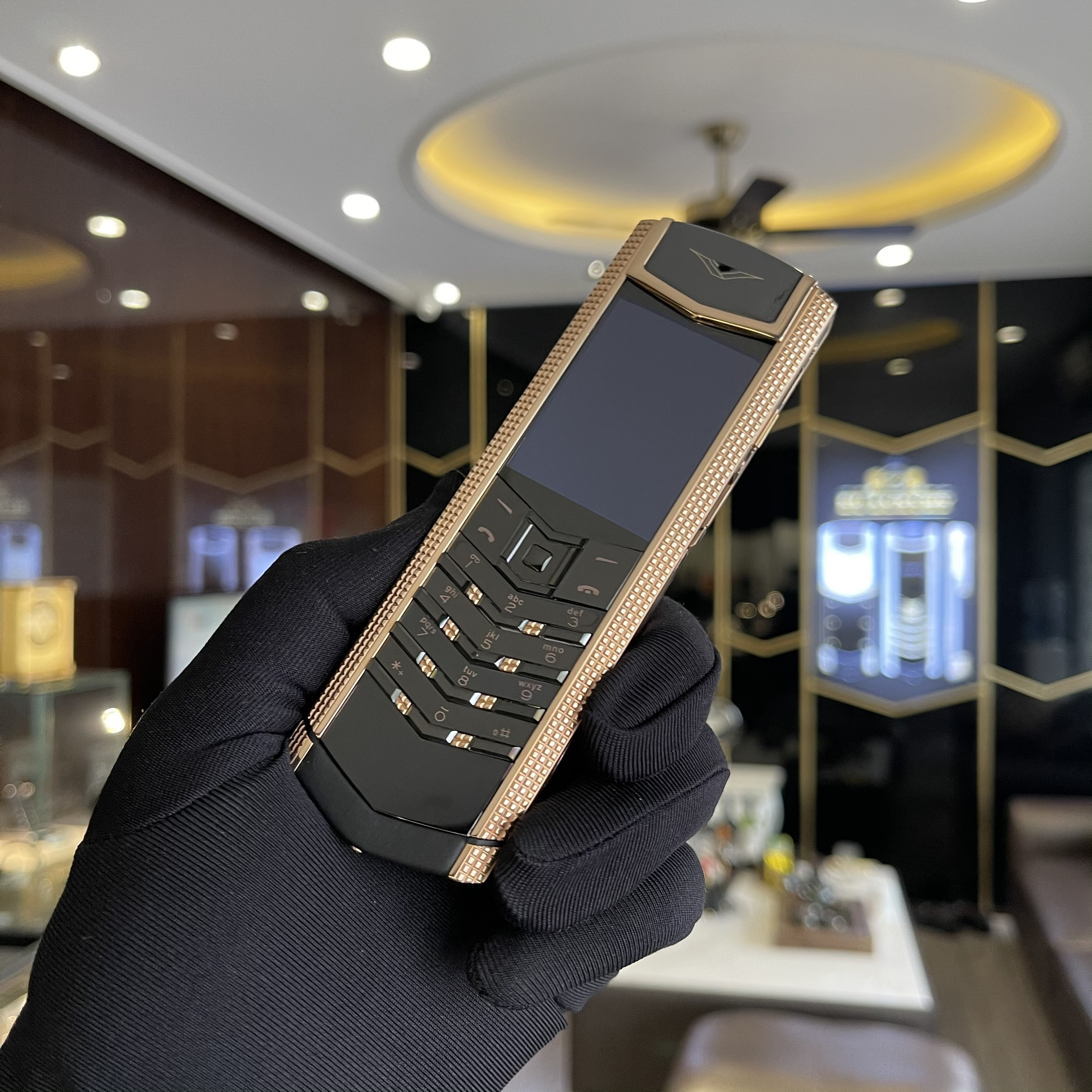 Vertu Signature S Clous De Paris Gold New